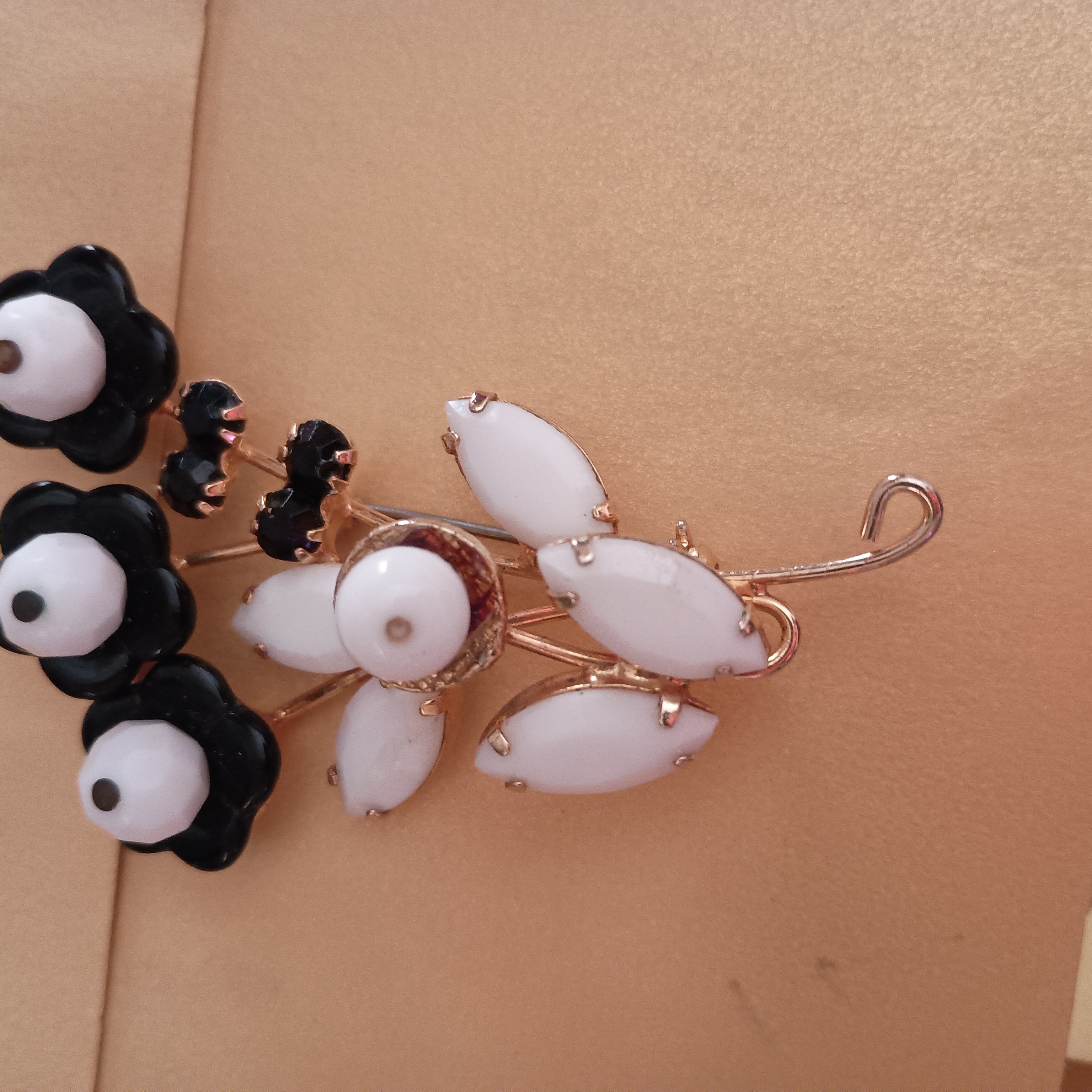 Juliana Elegant Black And White Floral Brooch 210$